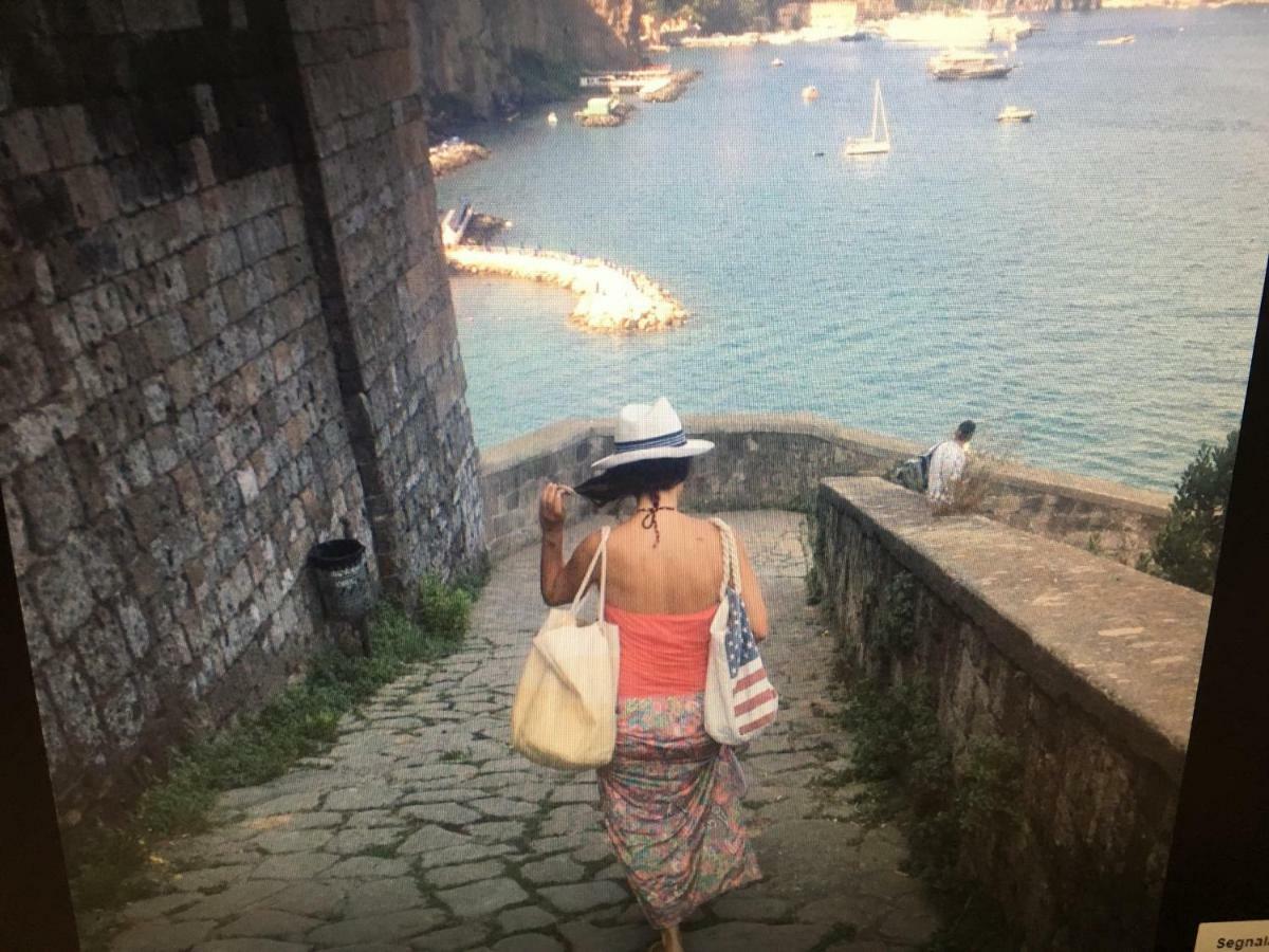 Lory House Sorrento Apartment Bagian luar foto